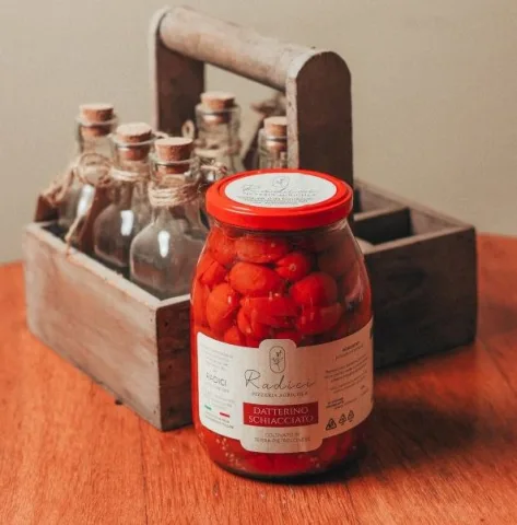 Datterino rosso schiacciato Radici