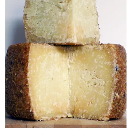 Pecorino Bagnolese aromatizzato alla crusca