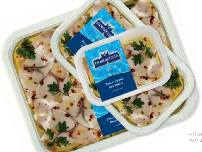 Pesce spada in olio di semi vaschetta 1 kg Fiordicosta