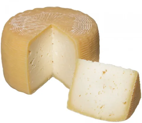 Pecorino Bagnolese semistagionato in grotta