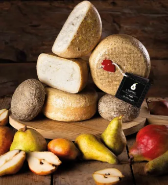 L'Impero Pecorino stagionato alle pere Roccatoscana