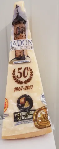 Parmigiano Reggiano Vacche Rosse 26/28 mesi 4 Madonne