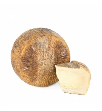Pecorino di Bagnoli Irpino affinato alla birra conservato all'avena Raiamagra