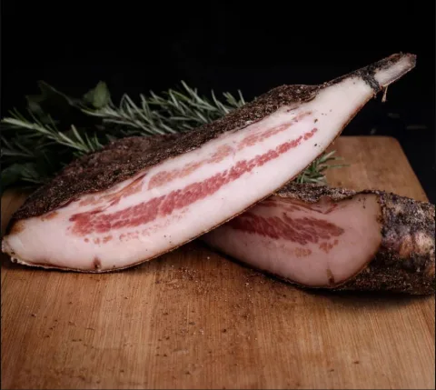 Guanciale di maiale nero paesano 100% carne nazionale Salumi Gola