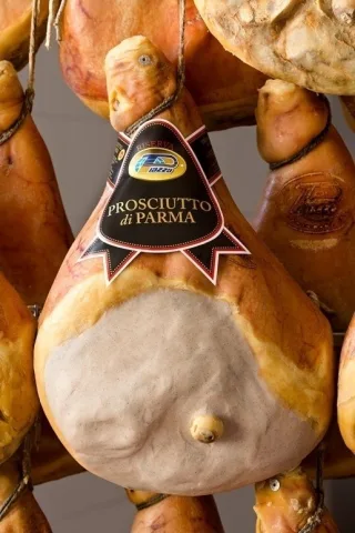 Prosciutto di Parma di Langhirano Piazza